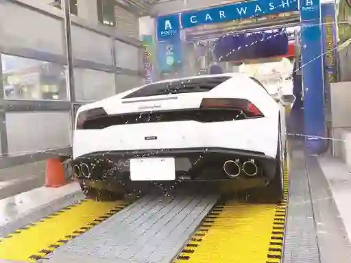 Smart Car Wash Service: Gas Station Car Paint Sho